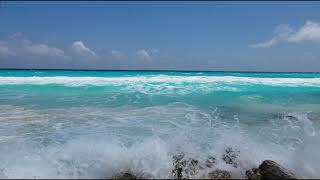 Relaxing Sights and Sounds of Ocean Waves in the Caribbean Sea 🌊 Cancun Mexico 🇲🇽 Spring Break 2021.