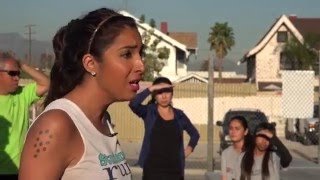 La actriz Liana Mendoza motiva a chicos de Students Run LA previo al Maratón de L.A.