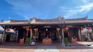 This temple is more than 300 years old and it's the oldest functioning one in Malaysia