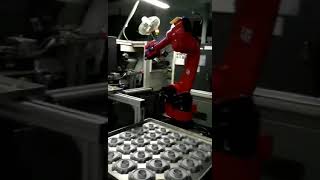 Yooheart 1680mm handling robot with CNC machine for loading and unloading