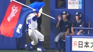 2019.03.22 今日もしっかりボールボーイを攻撃するドアラ