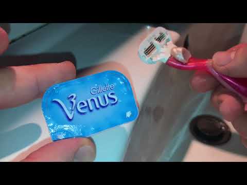 How to replace a Gillette Venus razor blade assembling DIY How to replace a Gillette Venus razor blade assembling DIY
