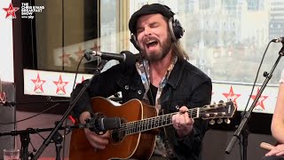 Gaz Combes - The Girl Who Fell To Earth (Live on the Chris Evans Breakfast Show with Sky)