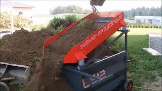 XaVa SL12 electric screener making top soil.