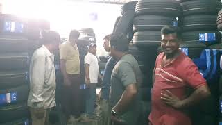 ಟೈರ್ ಗೋದಾಮಿನಲ್ಲಿ ಸೇರಿದ್ದ ನಾಗರ ಹಾವು ರಕ್ಷಣೆ.COBRA RESCUED INSIDE THE TYRE GOWDAN