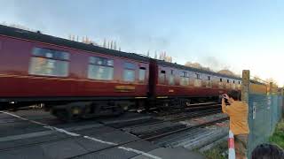 class 47804 and flying scotsman 60103 working the 1Z86 service