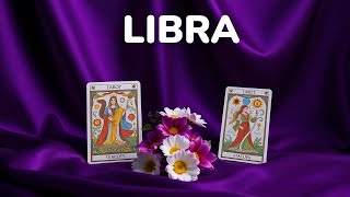 LIBRA​👉​ THIS PERSON WILL GRAB YOU BY THE HOOK! 😱 THEY ARE IN LOVE WITH YOU! 👩‍❤️‍💋‍👨February  TAROT