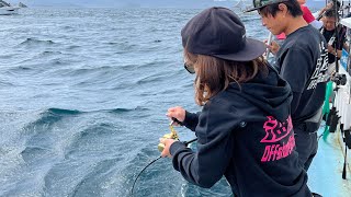 釣りセンス抜群の釣りガール❗️有田市沖で落とし込み釣り❗️大物連続ヒット