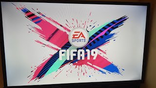 FIFA 19 on PS4 Slim