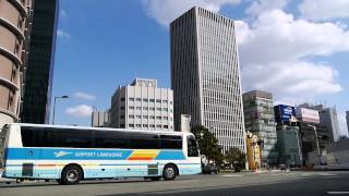 昼の大阪梅田・阪神前交差点の風景　Afternoon views of Osaka,Japan