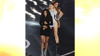 Nicki Minaj Suffers Wardrobe Malfunction During MTV VMA Performance - The Buzz