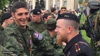 Бойовики «Гіві» і «Моторола» зустрілися на параді у Донецьку