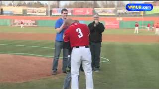 Soldier surprises son at baseball game