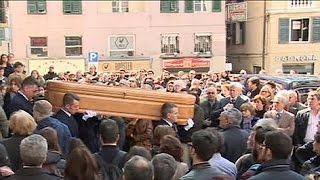 تشييع جثمان إيطالية من ضحايا حادث مروري في اسبانيا