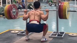 Creating The Best Upper Back Position For The Back Squat