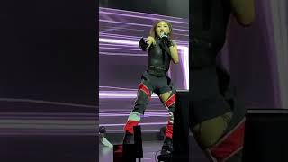 [FanCam] MINZY_Opening INTRO + 2ne1 Crush remix + NINANO_ Glee Tour in Manila _June04,2023