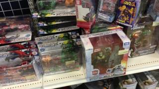 Transformers Shopping in Japan : Jungle headquarters in Osaka Den Den Town