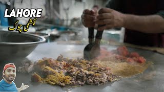 Vlogging Street Food of Lahore ft. @SaqibMobeen and  @WildlensbyAbrar