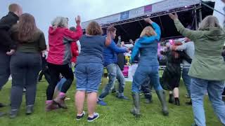 Fishermans Friends singing Drunken Sailor and South Australia at the Port Isaac Shanty Festival 2021