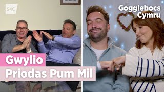 Criw Gogglebocs Cymru yn gwylio Priodas Pum Mil | S4C