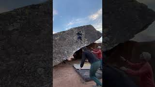 Moe’s Valley bouldering - Helter Swelter