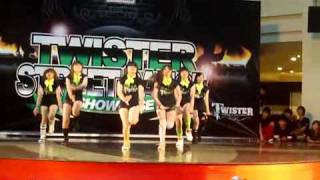 Twister Shaking (Twister Dance Academy)