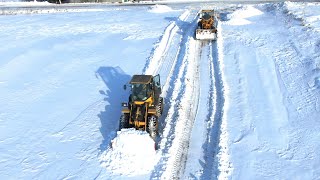 【KOMATSU+TCM】堆肥置き場をホイールローダーで雪割り除雪!!Snow removal from the compost yard with a wheel loader