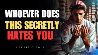 Subtle Signs That Someone Close to You May Dislike You – An Islamic Perspective