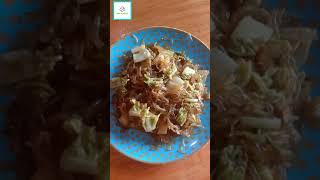 HOW TO COOK SIMPLE STIR-FRIED NOODLES// PANSIT "PACHAMBA"  //#shorts