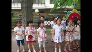 新竹市漢聲幼兒園-小象班(升旗律動篇104-07-17)