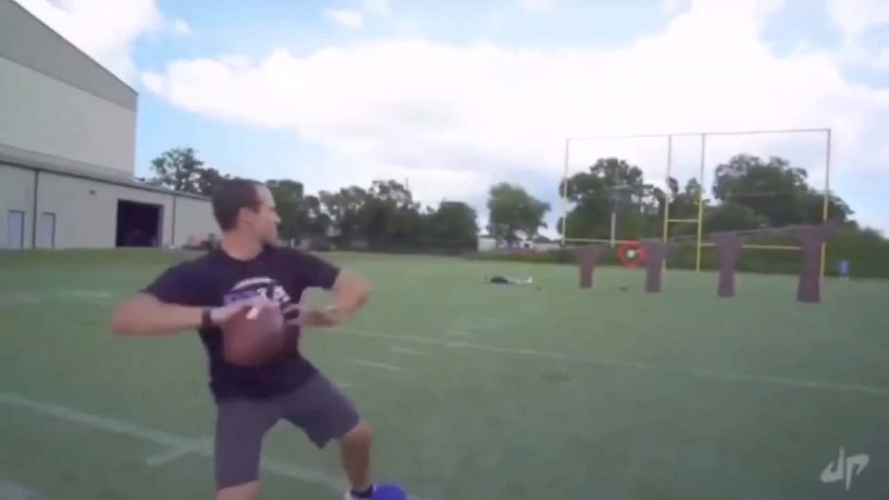 Drew Brees Throwing Motion Gif