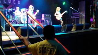 The WARNING - Sweet Child O' Mine  cover - Live at House of Blues Anaheim