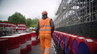 Christo and Jeanne-Claude · The London Mastaba