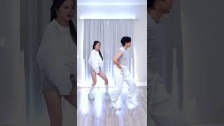 LE SSERAFIM - 'EASY' Dance Cover | Ellen and Brian