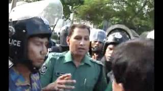 Joynal Abedin Faruq Attacked by Police