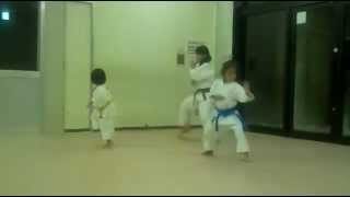 Chitose(4-year-old-girl) practicing Heiannidan with senpais [2013-08-08]