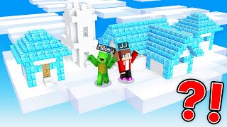 Mikey and JJ Found FLYING VILLAGE IN THE CLOUDS in Minecraft (Maizen)