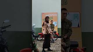 Ketika  anak sekolah temannya TNI semua #viralvideo #sekolah #tni #casis #shorts