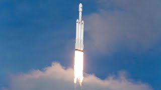 Falcon Heavy, world’s most powerful rocket, successfully launches