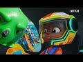 octopus attack at the car wash 🐙 hot wheels let s race netflix jr