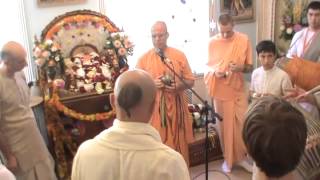 2012-09-23 - 01 - Greeting the Deities and kirtan