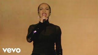 Sade - Soldier Of Love (Live 2011)
