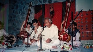 Ustads Zia Fariduddin Dagar and Sayeeduddin Dagar - Abhogi