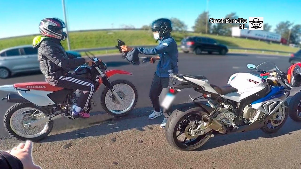 Motorcycle Robbery Caught In Broad Daylight! | CrashBanditoNL - YouTube