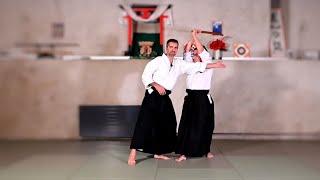 Tachi-tori shomen'uchi kokyunage - 太刀取り正面打ち呼吸投げ - Aikido Virtual Dojo