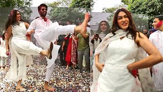 Mrunal Thakur Superb Dance With The Vijay Devarakonda | Family Star Holi Event