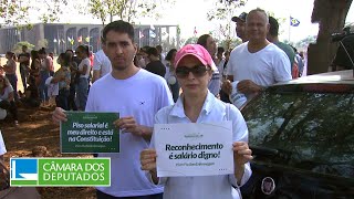 Profissionais da enfermagem fazem manifestação pelo piso salarial - 21/09/22