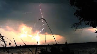 СУПЕР ГРОЗА В ПАЛАТКЕ ⚡ У РЕКИ ПОД ГРОЗОЙ ⛈️