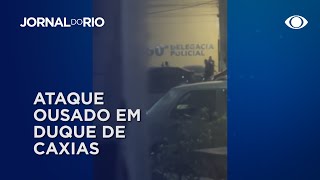 Agentes seguem nas buscas por grupo que destruiu delegacia