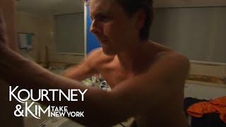 Kourtney and Khloé Hit Rock Bottom | Kourtney & Kim Take New York | E!